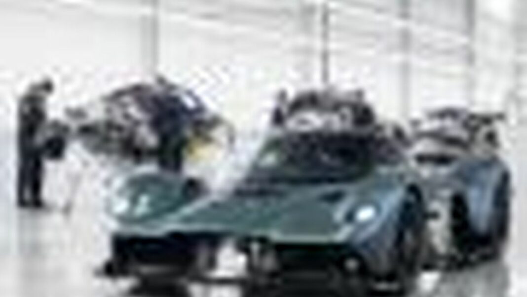 source:MotorAuthority - Aston Martin Valkyrie: Fine Produzione nel 2024