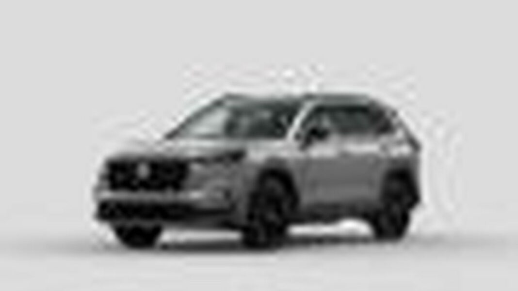 source:TheCarConnection - Nissan Rogue vs Honda CR-V: Sfida tra SUV Compatti