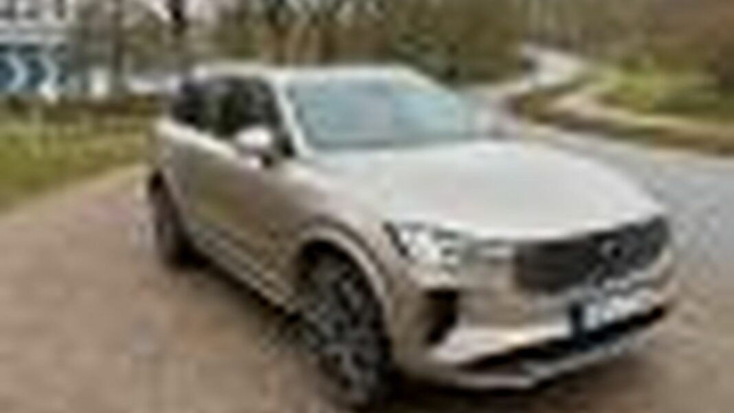 source:GreenCarReports - Volvo XC90 2025.5: L'ibrido che guarda al futuro
