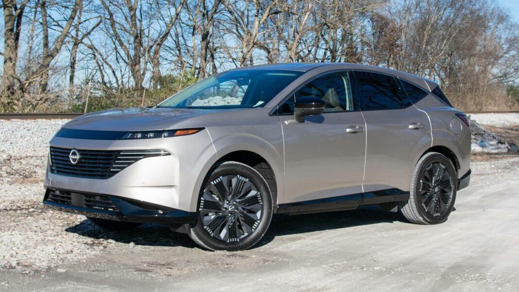 Confronto con la Concorrenza: Come si Pone il Murano nel Mercato degli SUV 2025 Nissan Murano: Un Crossover Che Delude le Aspettative