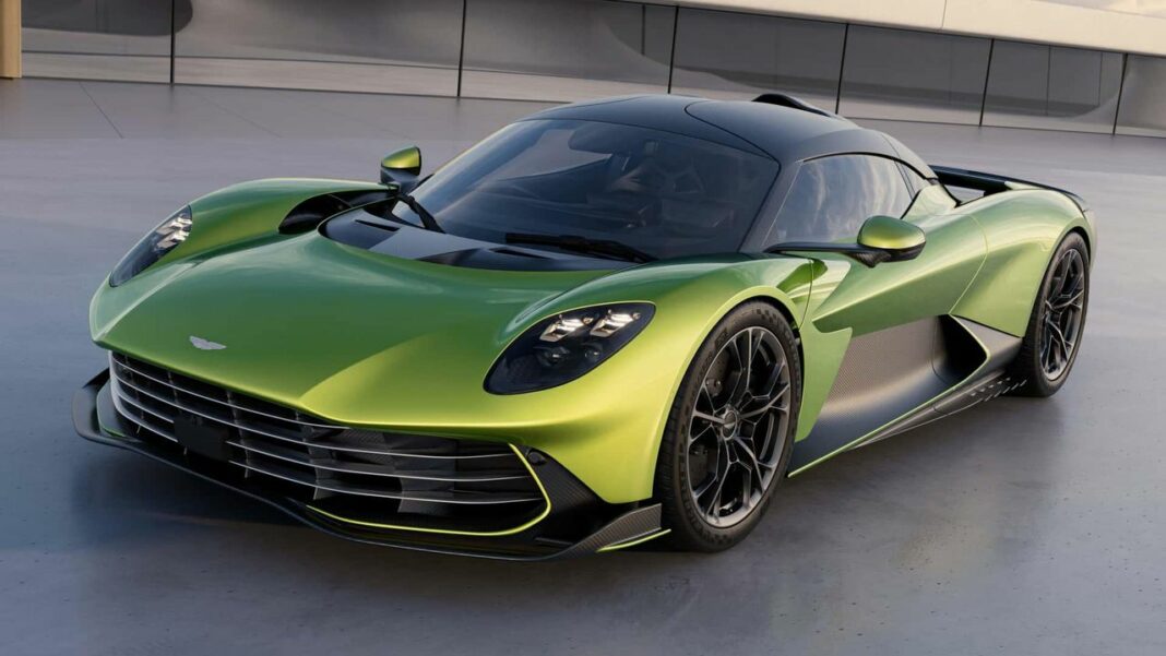 Tecnologia Avanzata e Design Innovativo: Il Futuro della Mobilità Sportiva Aston Martin Valhalla: Potenza e Innovazione in Arrivo