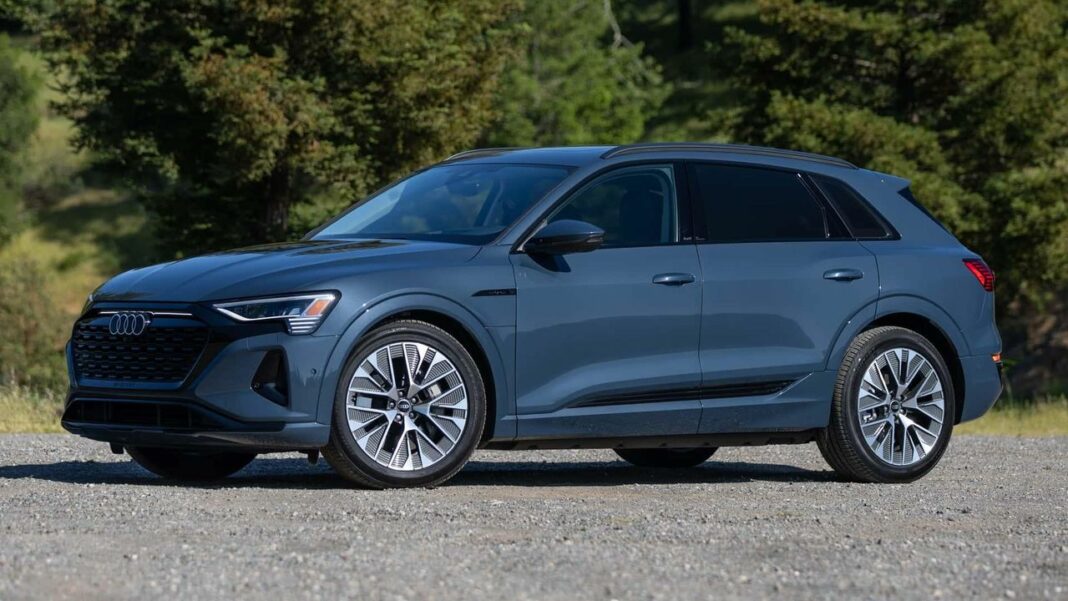 Declino delle Vendite del Q8 E-Tron: Un Segnale per il Futuro della Mobilità Elettrica Audi chiude la fabbrica di Bruxelles: un addio doloroso