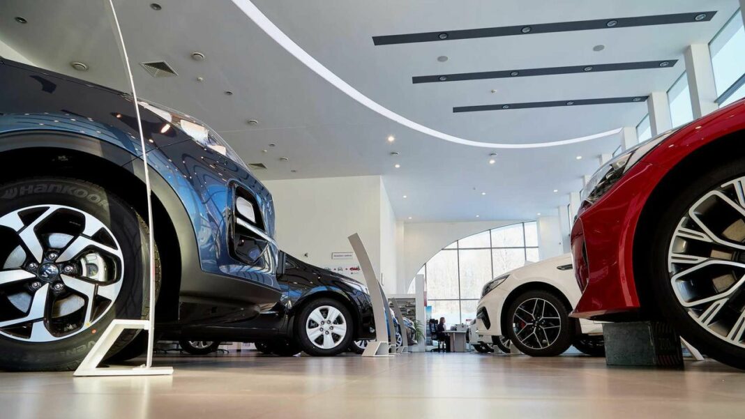 source:motor1 - Concessionario del Michigan Sospeso per Frode su Auto Usate