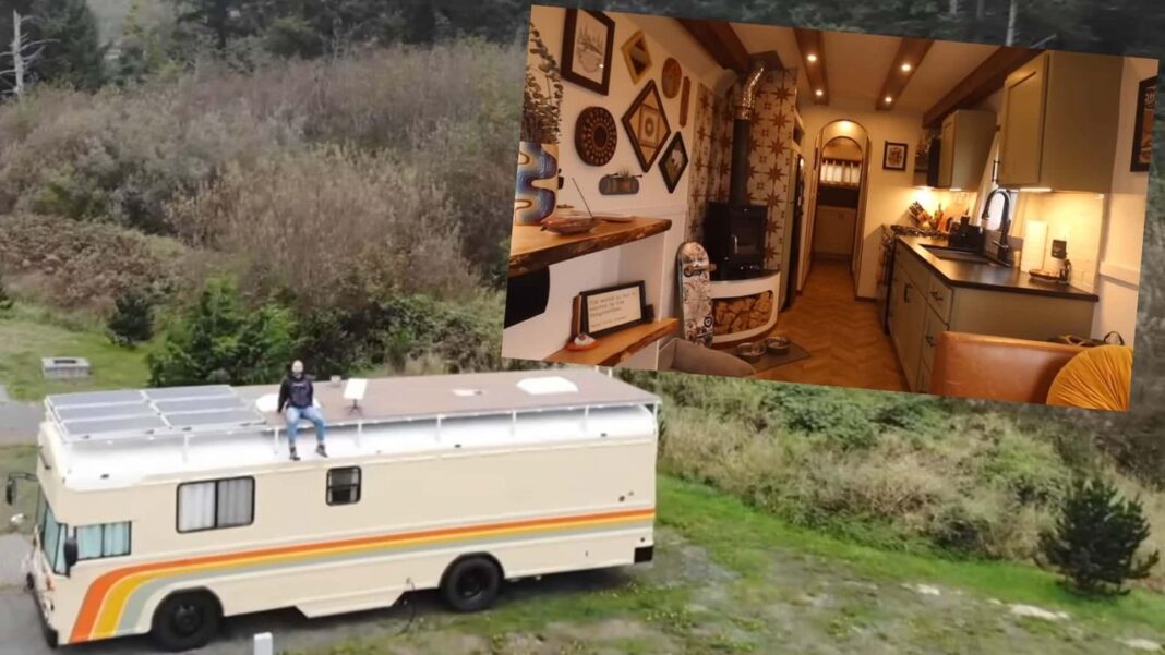 Interni Innovativi e Sostenibili: Un Tour dell'RV con Design Funzionale e Tecnologie Solari Da Scuolabus a RV: La Magia di un Tetto Rialzato
