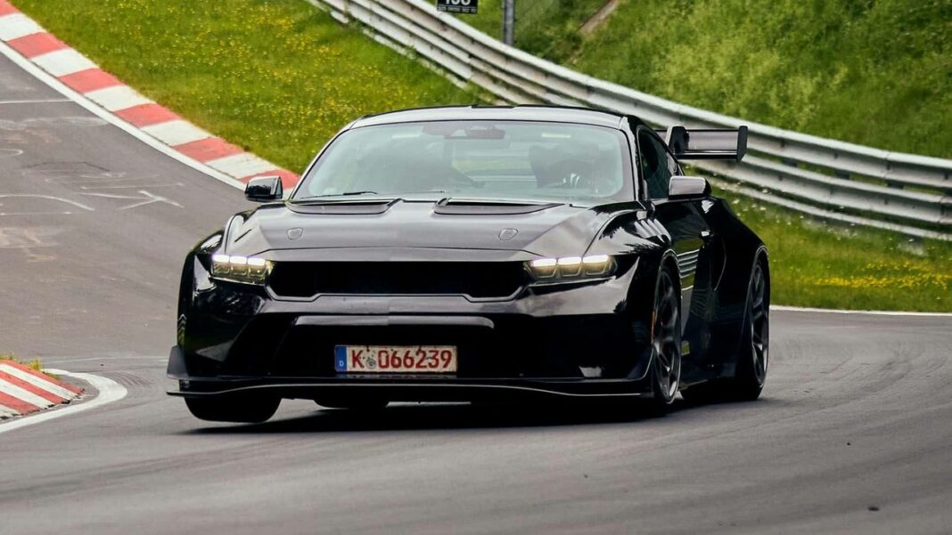 L'Impegno di Ford per Superare i Limiti delle Auto Sportive Ford Mustang GTD: Record al Nürburgring per le Americane