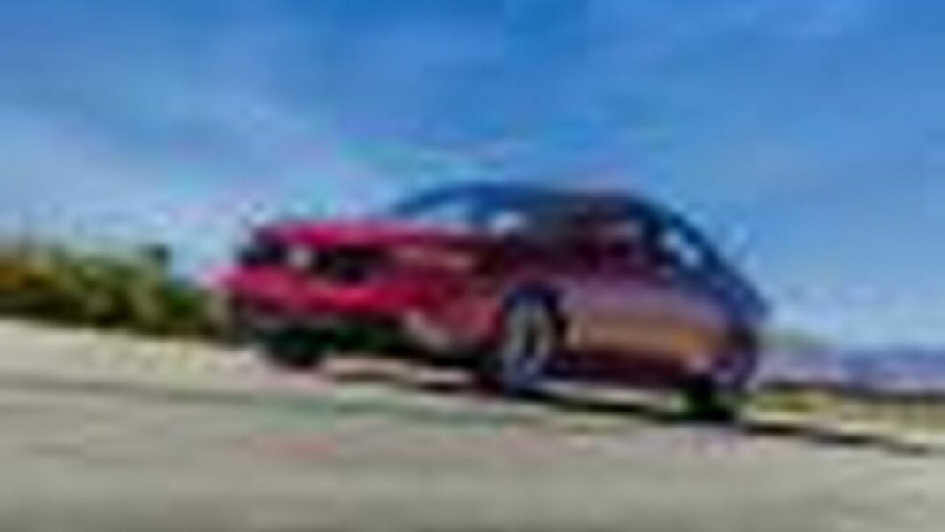 source:TheCarConnection - Honda Accord vs Toyota Camry: La Sfida dei Sedans 2023