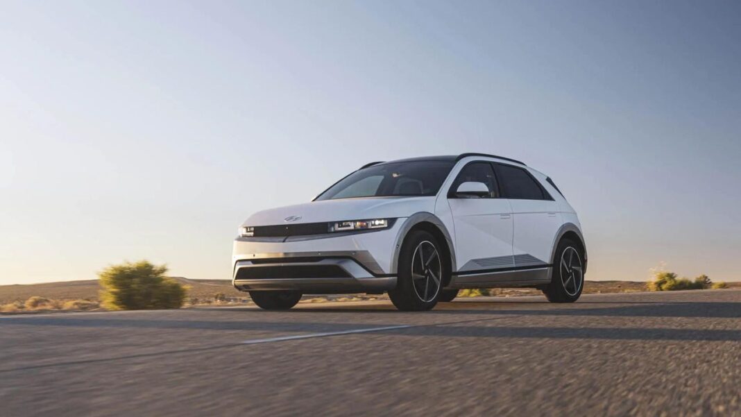Adattatori CCS: La Soluzione per una Ricarica Più Veloce Ioniq 5: Perché il NACS carica più lentamente del CCS