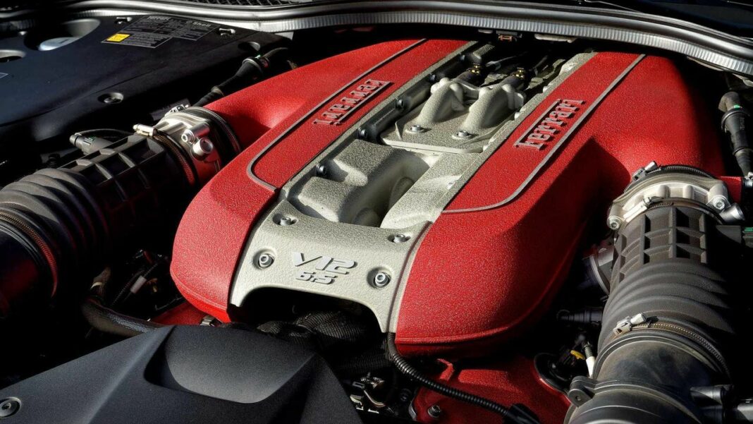 Le Conseguenze Economiche della Transizione Energetica: Rischi per l'Industria Automobilistica in Europa La Battaglia per il Motore a Combustione: Cosa Cambierà?