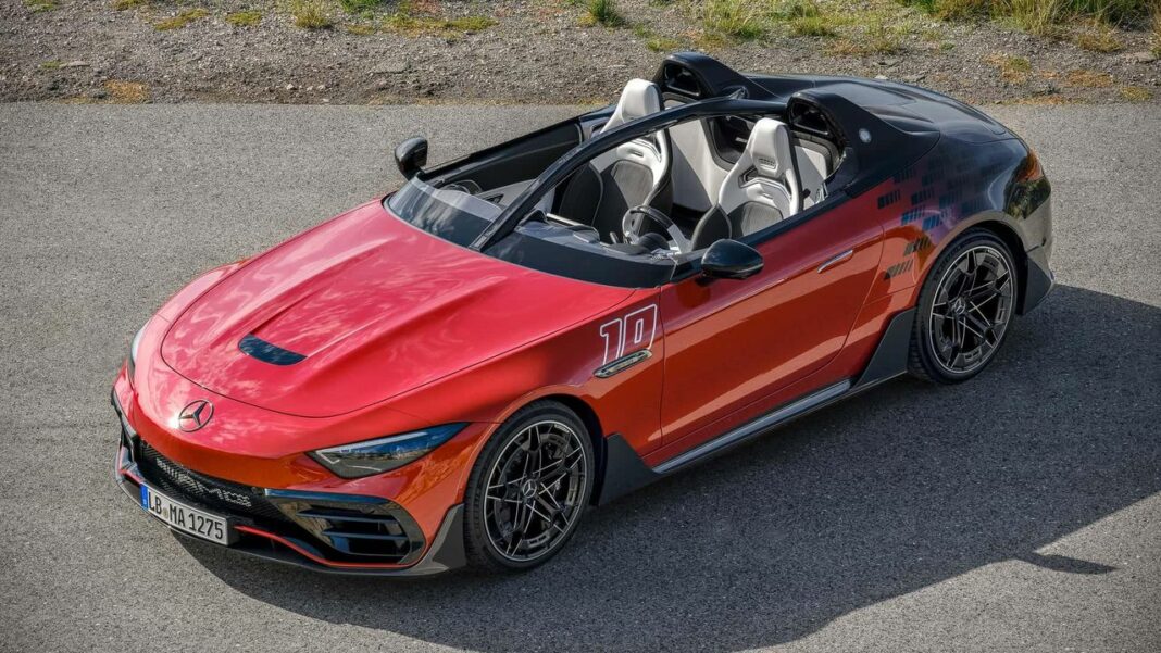 source:motor1 - Mercedes-AMG PureSpeed: Un'Icona F1 in Edizione Limitata
