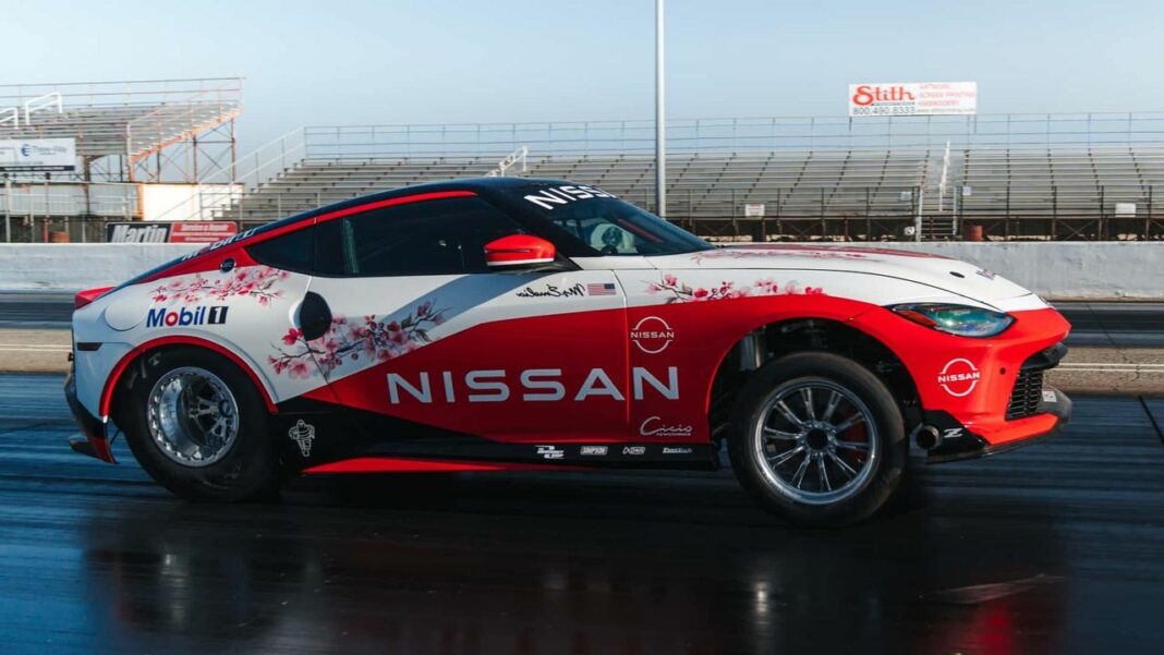 Modifiche Estreme: La Trasformazione della Nissan Z per il Drag Racing Nissan Z: Record di 7.75 secondi nel drag racing!