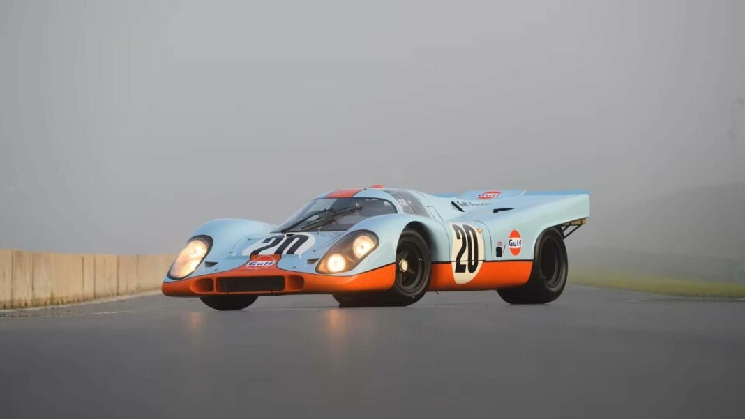 source:motor1 - Porsche 917K di Steve McQueen: Un'Icona all'Asta nel 2025