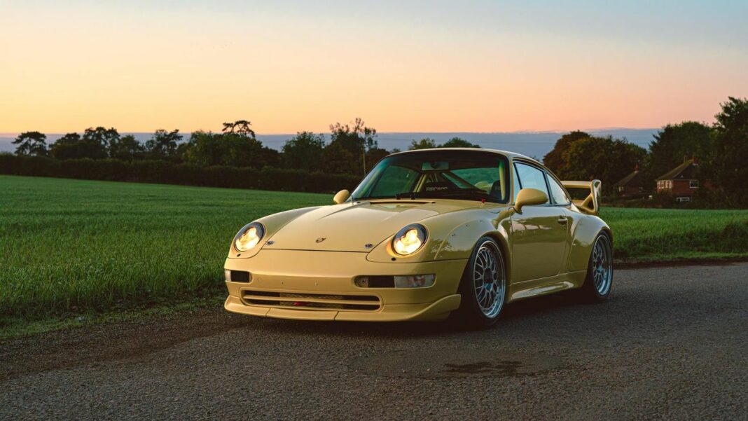 source:SpeedHunters - Porsche 993 RSR: L'unica in Pastel Yellow e la sua storia