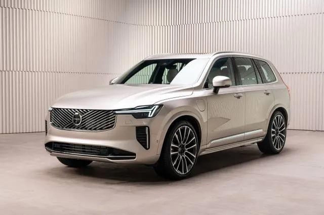 20255_Volvo_XC90_R2adNKHKcT - Veicoli24 source:TheCarConnection - 2025.5 Volvo XC90 - 2025.5 Volvo XC90