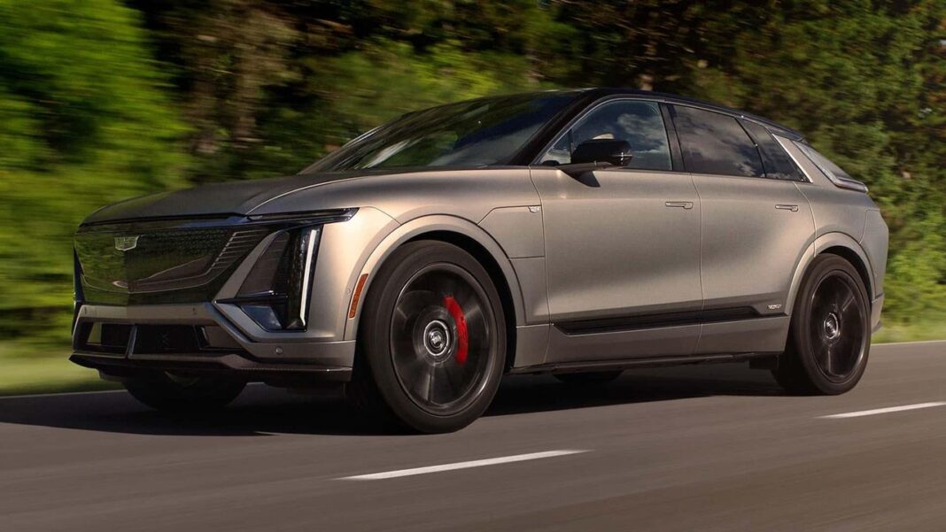 Autonomia e Prezzo del Lyriq-V 2026 Cadillac Lyriq-V: Il SUV Elettrico Più Veloce del Marchio