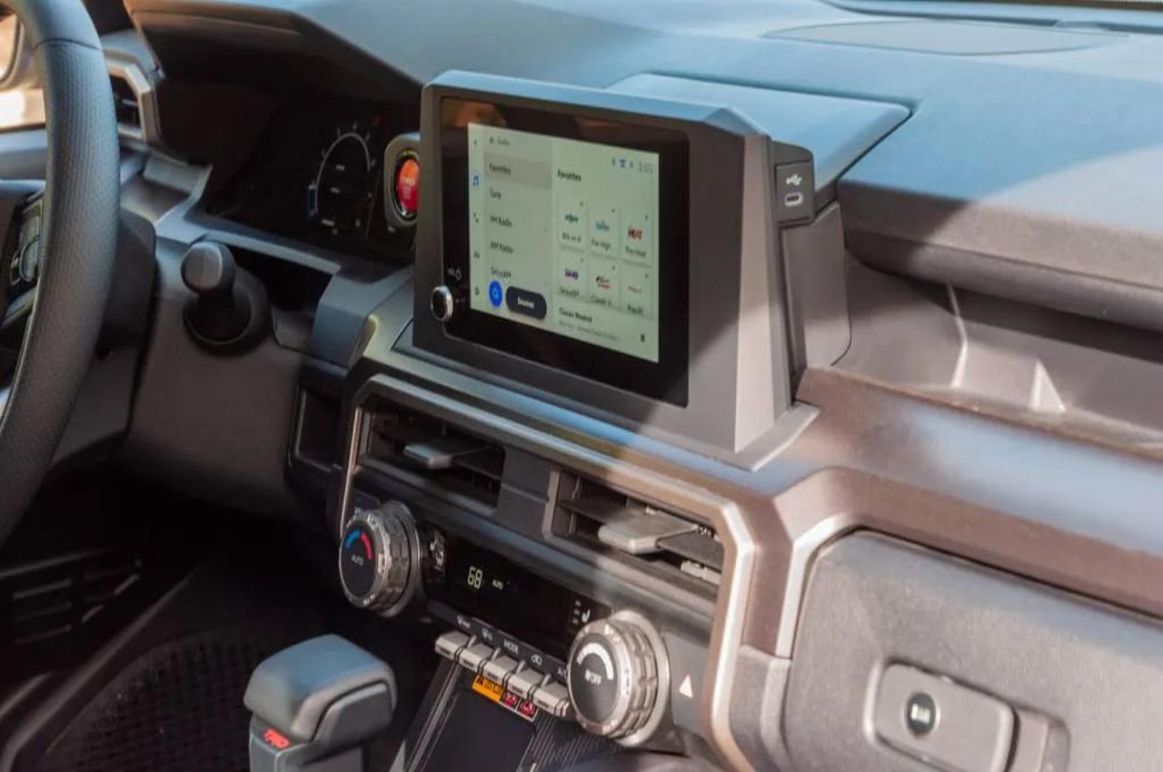 4Runner_diventa_muscolosa_e_tecnologica_rALBLaMRRS - Veicoli24 4Runner diventa muscolosa e tecnologica - 2025 Toyota 4Runner