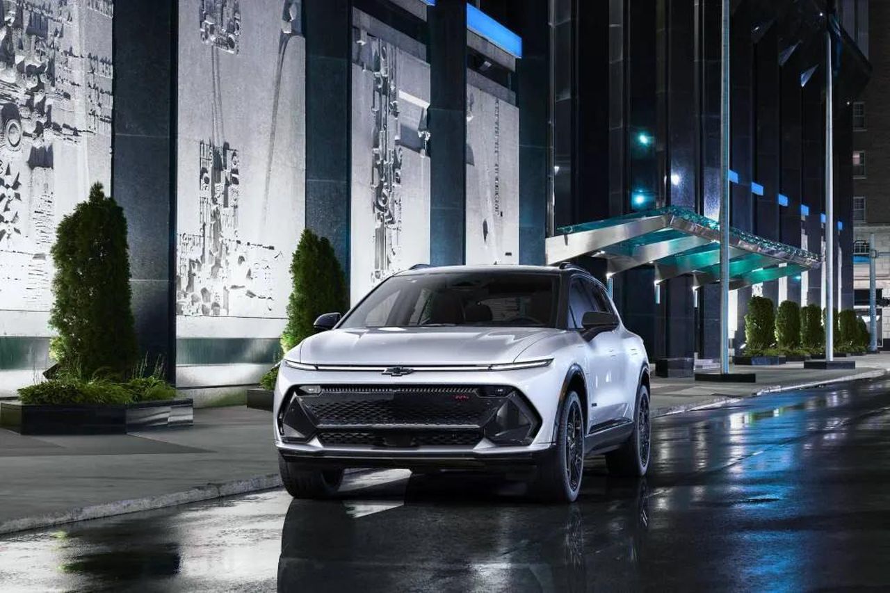 Aggiornamenti_e_avvisi_per_i_proprietari_Gwo7gvCEIq - Veicoli24 Aggiornamenti e avvisi per i proprietari - 2025 Chevrolet Equinox EV