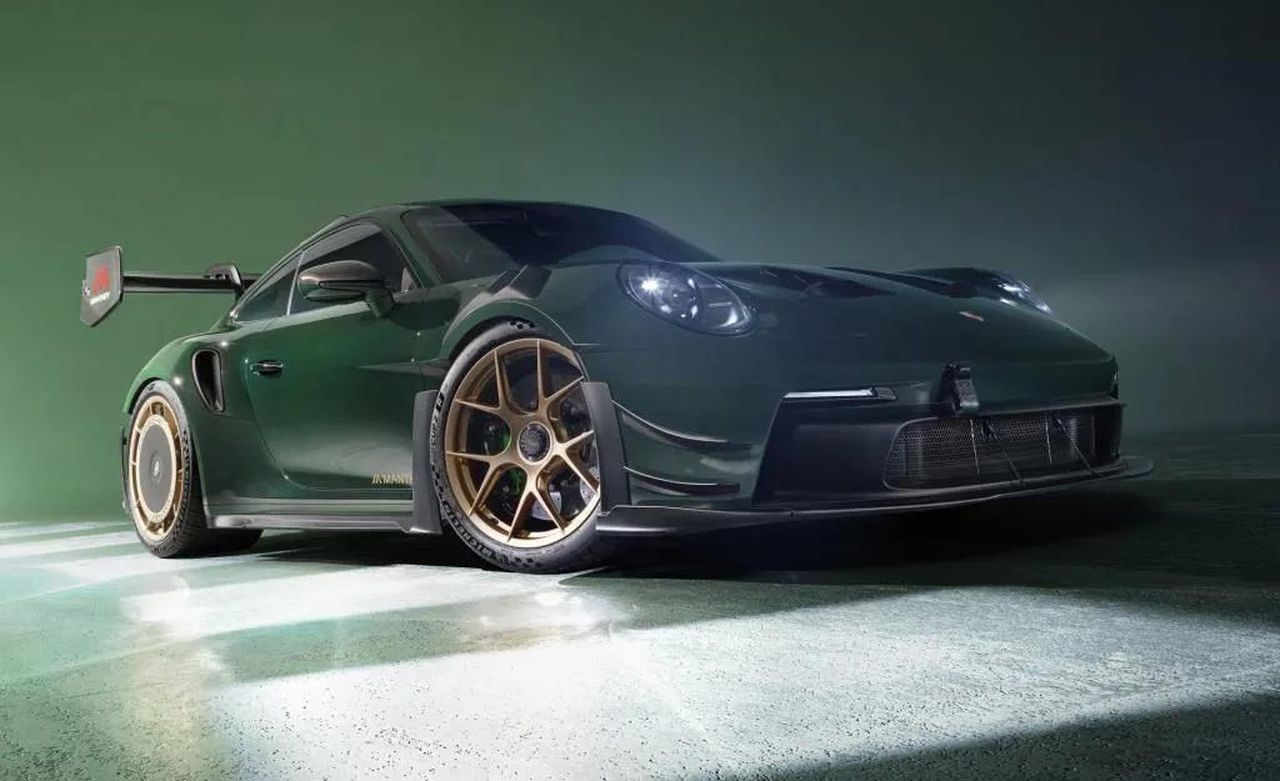Aggiornamenti_e_prestazioni_del_pacchetto_Manthey_eu06sllTPM - Veicoli24 source:MotorAuthority - Aggiornamenti e prestazioni del pacchetto Manthey - 2025 Porsche 911 GT3 RS con pacchetto Manthey