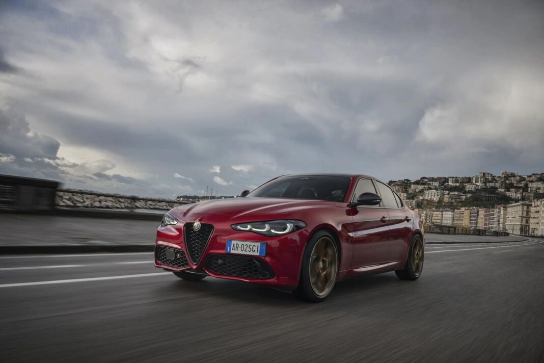 source:MotorAuthority - Alfa Romeo presenta la serie speciale Intensa per il 2025