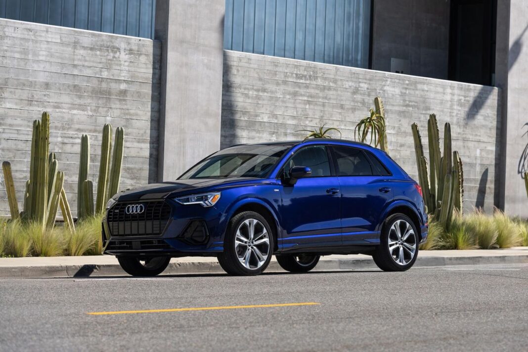 source:MotorAuthority - Audi lancerà un Q3 di terza generazione ridisegnato nel 2025