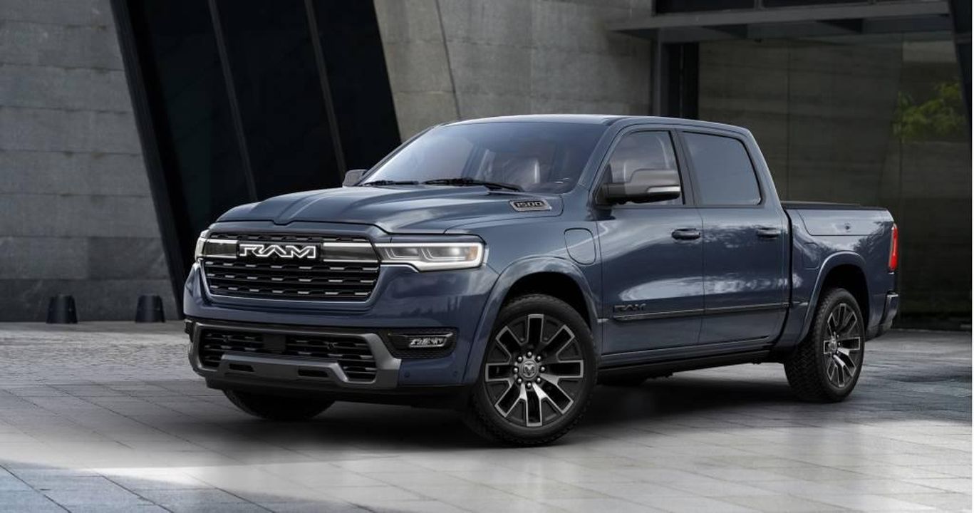 Autonomia_e_specifiche_del_Ram_1500_REV_UYlHPfcyHS - Veicoli24 source:GreenCarReports - Autonomia e specifiche del Ram 1500 REV - 2025 Ram 1500 Ramcharger