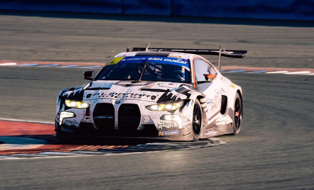 source:MotorAuthority - BMW M4 GT3 Evo: Aggiornamenti e Vittorie nel 2025