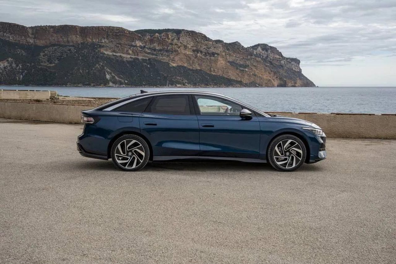 Cancellazione_dellID7_e_dichiarazioni_di_Volkswagen_CjMY26n2Ko - Veicoli24 Cancellazione dell'ID.7 e dichiarazioni di Volkswagen - 2025 Volkswagen ID.7