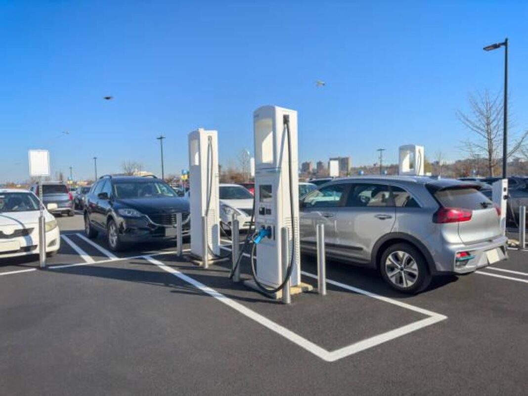 source:MotorFinanceOnline - Crescita dell'interesse dei consumatori per i veicoli elettrici secondo uno studio TCS