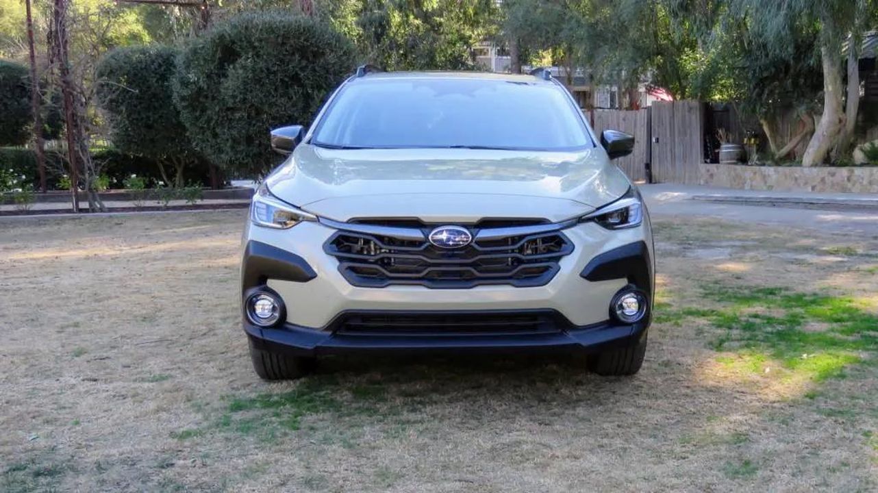 Crosstrek_Hybrid_sempre_AWD_40_mpg_in_vista_ddKVwcQGuE - Veicoli24 source:GreenCarReports - Crosstrek Hybrid sempre AWD; 40 mpg in vista? - 2026 Subaru Crosstrek Hybrid