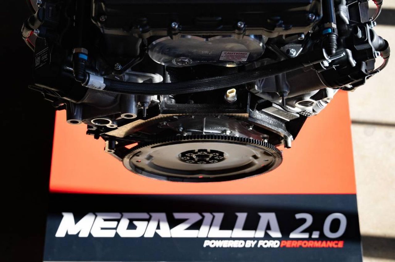 Dettagli_sul_Megazilla_20_omMdW3Hb40 - Veicoli24 Dettagli sul Megazilla 2.0 - Motore Ford Megazilla 2.0