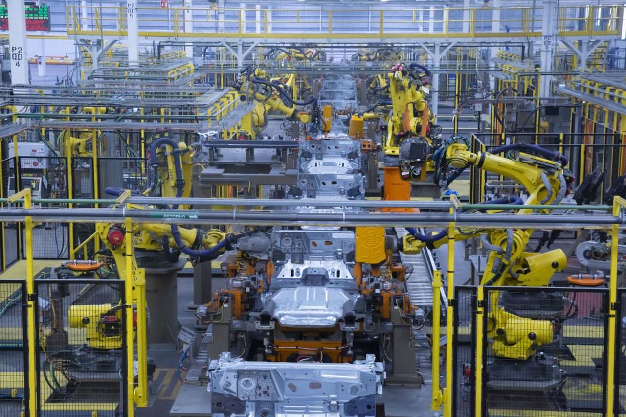 Dettagli_sul_progetto_Olinia_3IlEIMpyIE - Veicoli24 source:GreenCarReports - Dettagli sul progetto Olinia - Assemblaggio della Ford Mustang Mach-E in Messico