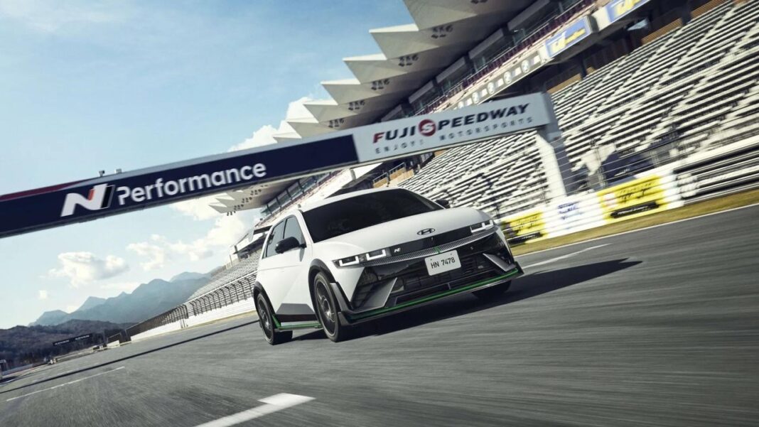 source:MotorAuthority - Hyundai Ioniq 5 N DK Edition: Prestazioni e Innovazioni al Tokyo Auto Salon 2025