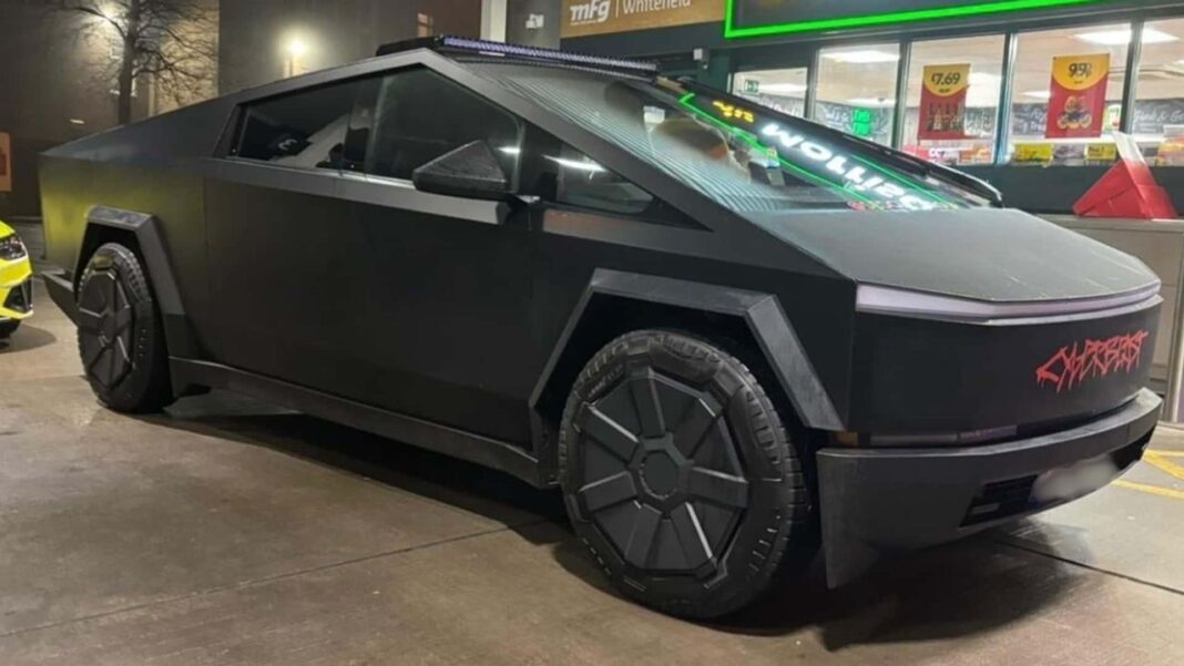 source:motor1 - Il Cybertruck di Tesla sequestrato nel Regno Unito: cosa è successo