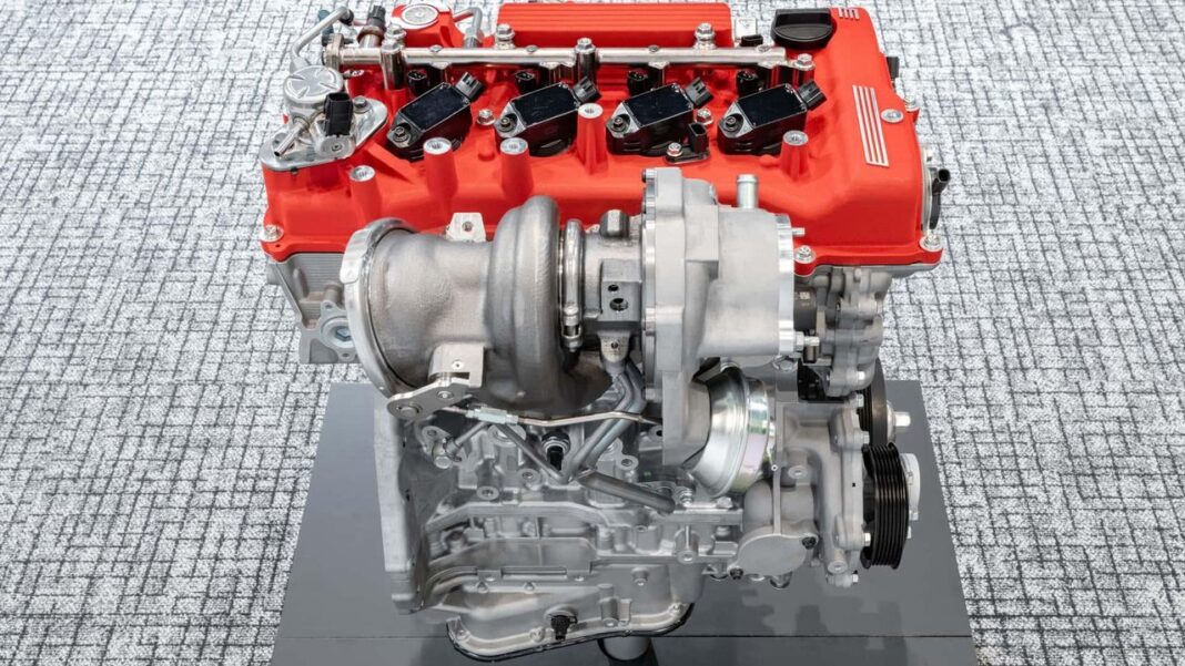 source:motor1 - Il Nuovo Motore Turbo a Quattro Cilindri di Toyota: Potenza e Innovazione