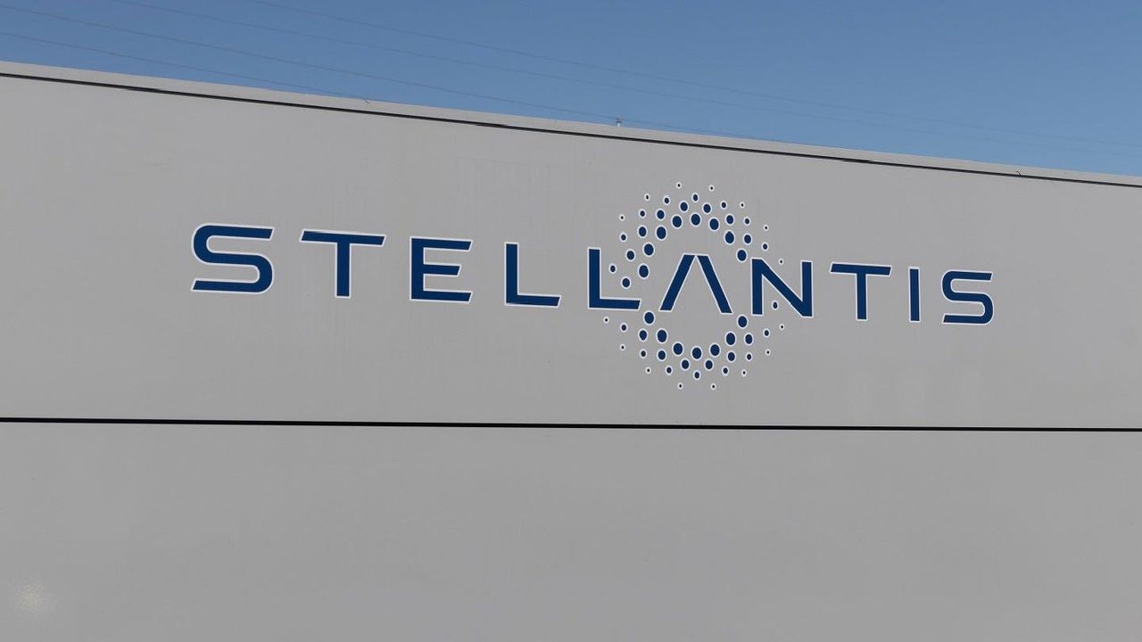 Integrazione_senza_hardware_per_la_gestione_delle_flotte_EWn1dM3uPj - Veicoli24 Integrazione senza hardware per la gestione delle flotte - Operatori di flotte possono connettere i veicoli Stellantis alla piattaforma di Samsara.