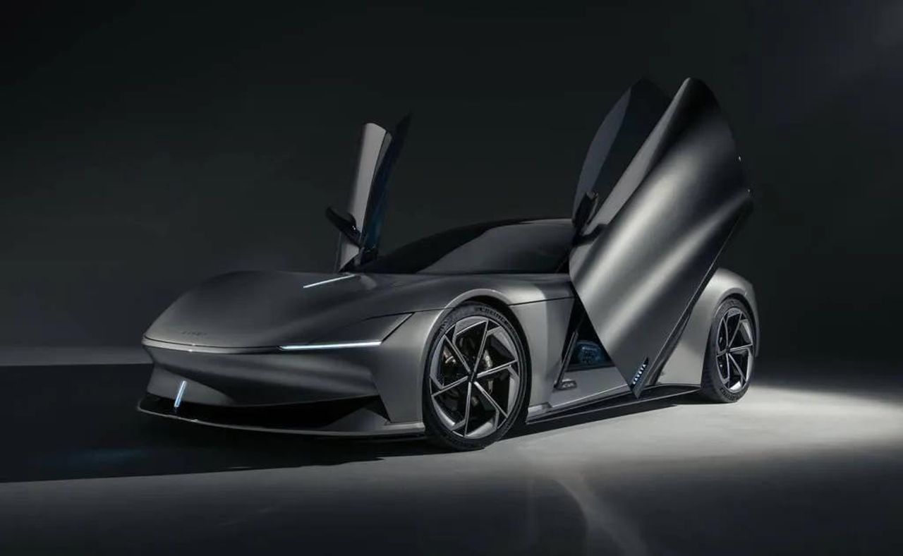 Karma_Kaveya_EV_Un_Prototipo_di_Sviluppo_Vivente_CxAqInuBH2 - Veicoli24 Karma Kaveya EV: Un Prototipo di Sviluppo Vivente - Karma Kaveya