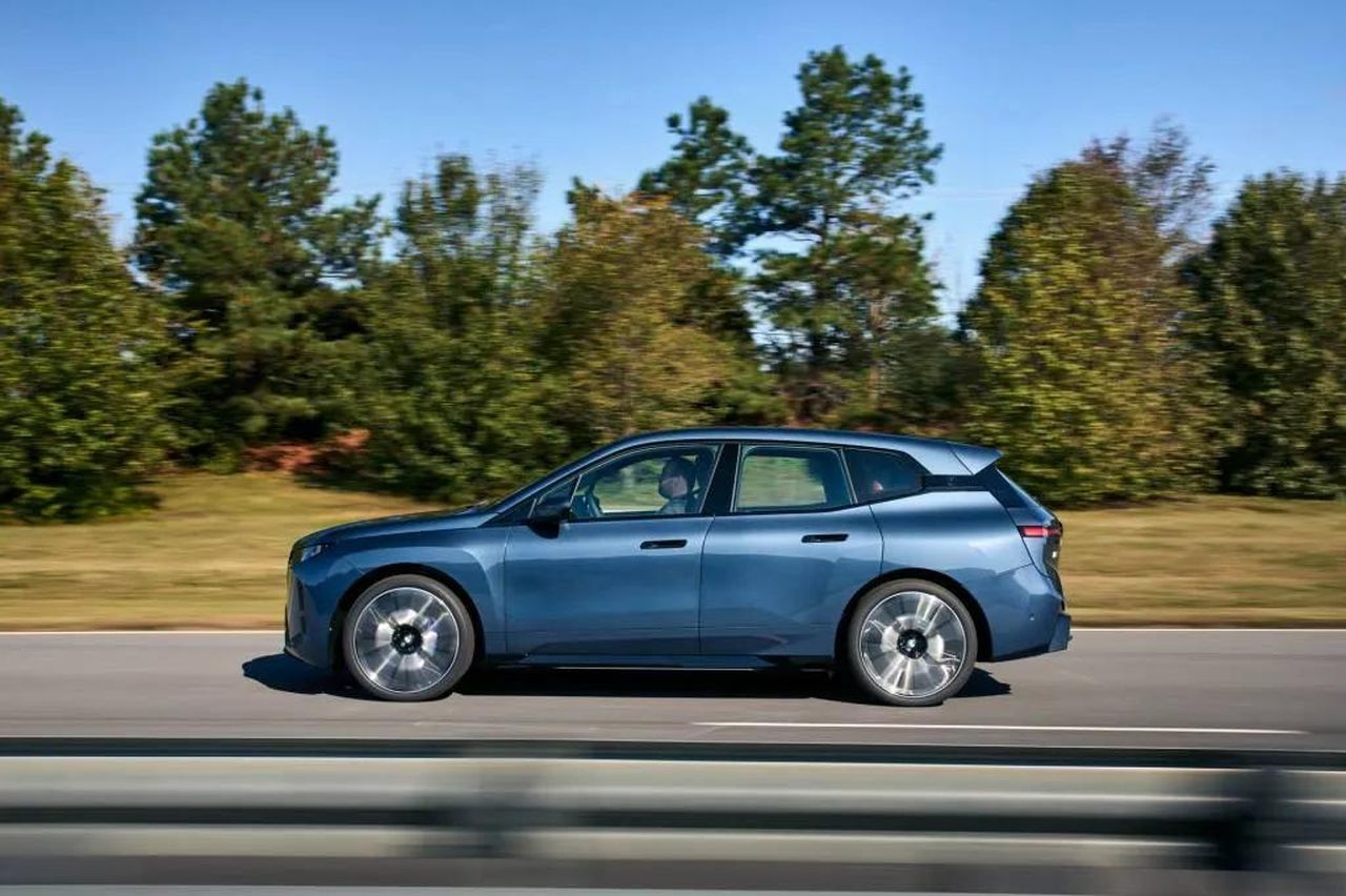 La_gamma_BMW_iX_2026_si_espande_tpQnqkG1dN - Veicoli24 La gamma BMW iX 2026 si espande - 2025 BMW iX