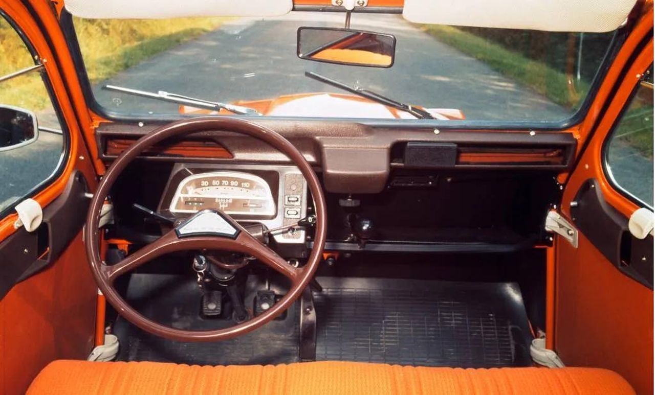 La_storia_della_Citron_2CV_e_il_suo_potenziale_ritorno_N9yKvOXfgP - Veicoli24 La storia della Citroën 2CV e il suo potenziale ritorno - Citroën 2CV