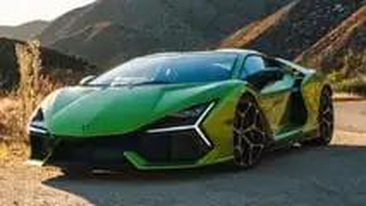 Lamborghini_Revuelto_n9AdDETEdX - Veicoli24 source:motor1 - Lamborghini Revuelto - 2025 Lamborghini Revuelto