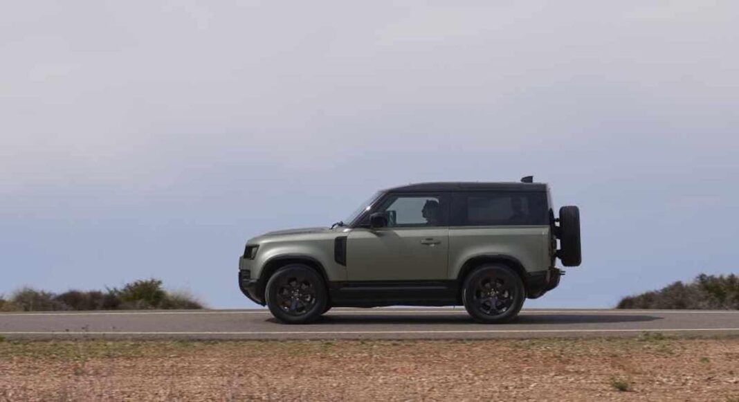 source:MotorAuthority - Land Rover Defender: l'elettrico non sarà basato sulla piattaforma attuale