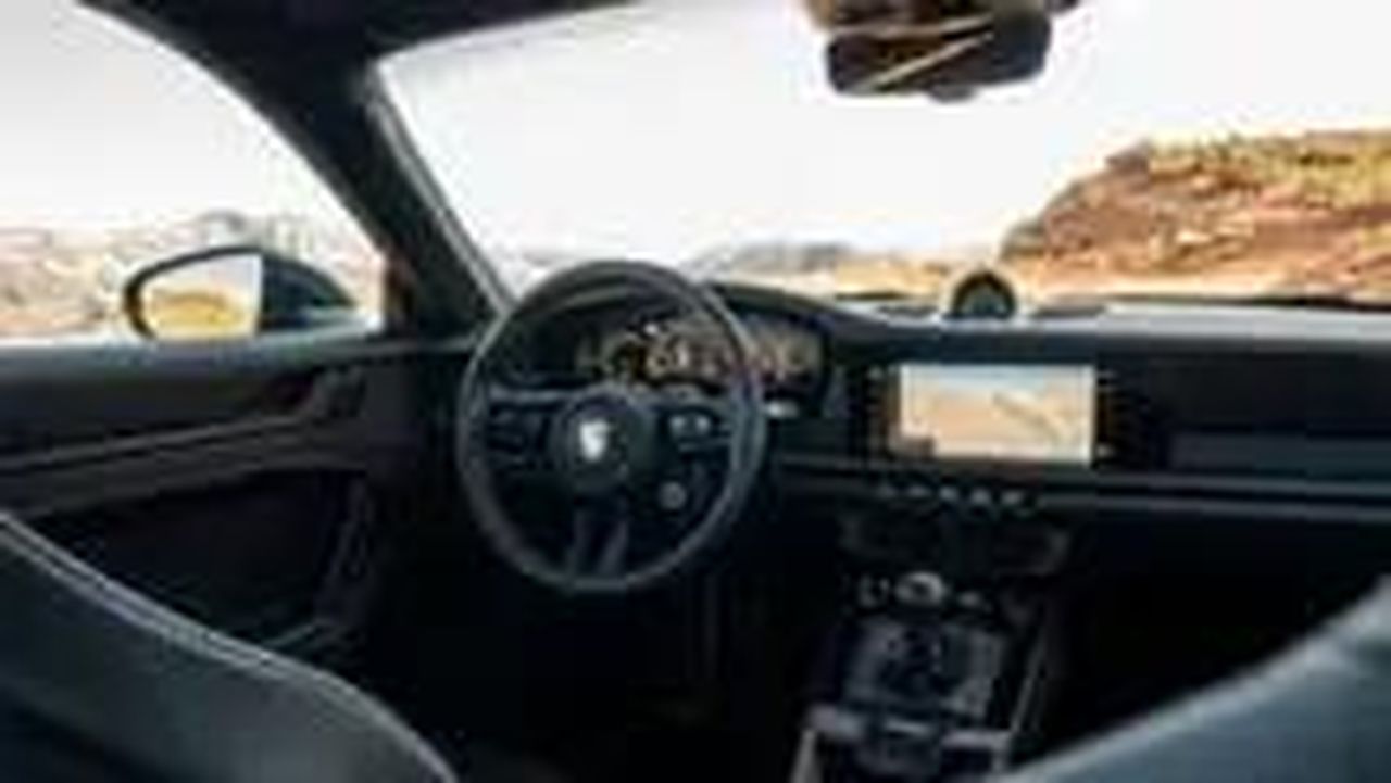 Le_Scelte_dei_Clienti_e_le_Prospettive_Future_ycvOZHAEkR - Veicoli24 Le Scelte dei Clienti e le Prospettive Future - Recensione della Porsche 911 GT3 del 2025
