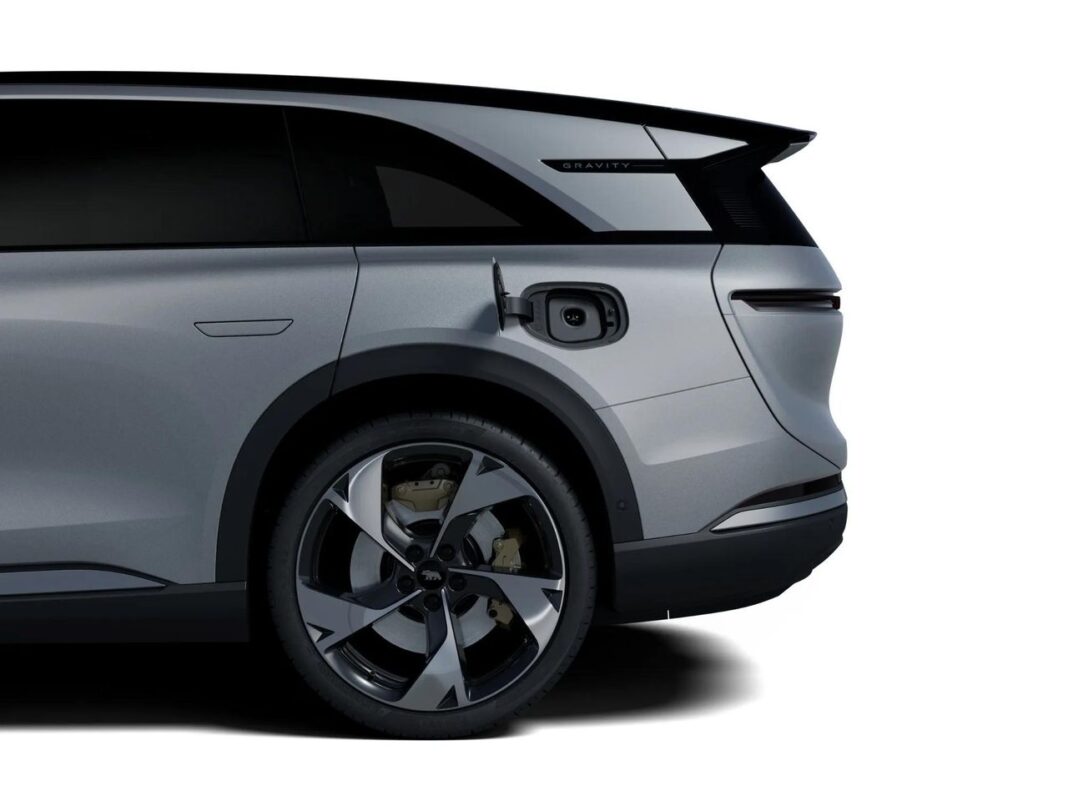 Prezzo e disponibilità del Lucid Gravity 2025 Lucid svela l'accesso ai Supercharger Tesla per il SUV elettrico Gravity 2025