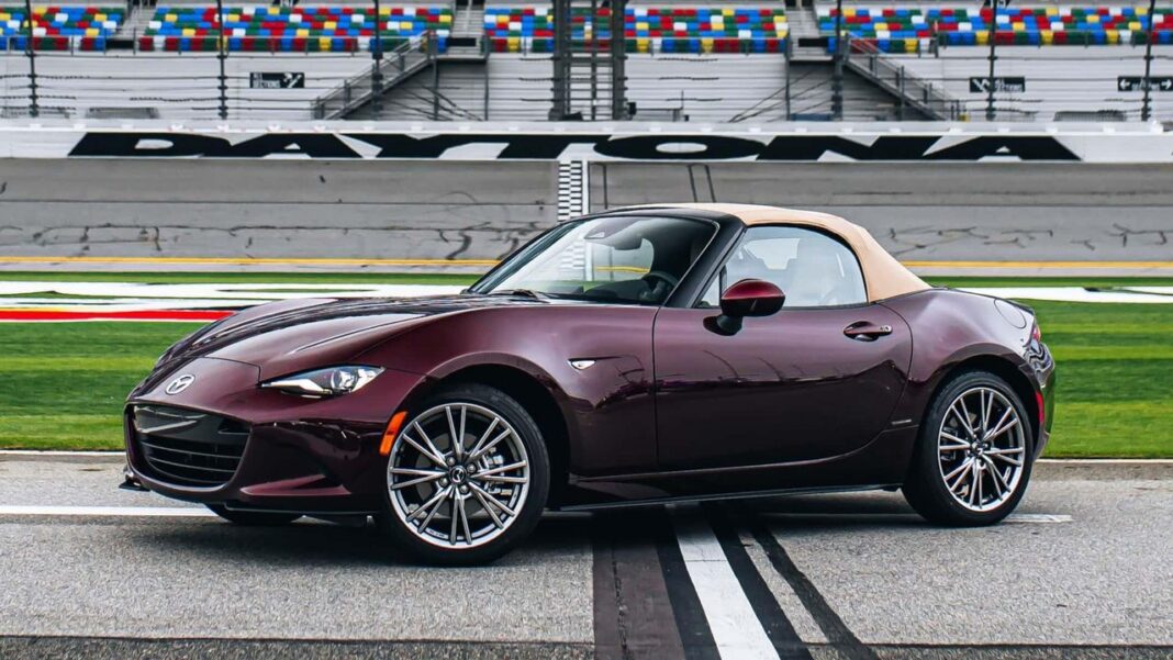 Come Acquistare il Miata 35th Anniversary Mazda MX-5 Miata 35th Anniversary: Prezzo e Disponibilità
