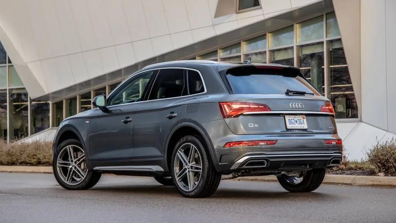 Nuovi_modelli_ibridi_plugin_in_arrivo_JhkYkxLAWw - Veicoli24 source:GreenCarReports - Nuovi modelli ibridi plug-in in arrivo - 2022 Audi Q5 55 TFSI e ibrido plug-in