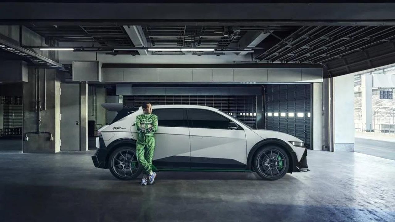 Presentazione_della_Hyundai_Ioniq_5_N_DK_Edition_EkOP52u6jE - Veicoli24 source:MotorAuthority - Presentazione della Hyundai Ioniq 5 N DK Edition - Hyundai Ioniq 5 N DK Edition