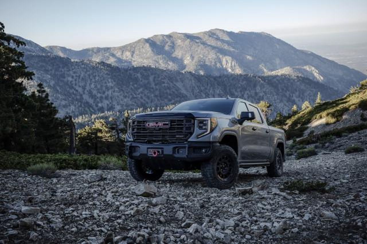 Prestazioni_Carico_e_Traino_di_Sierra_e_Silverado_ds9hjuB8g4 - Veicoli24 source:TheCarConnection - Prestazioni, Carico e Traino di Sierra e Silverado - Anteprima GMC Sierra 1500 2024
