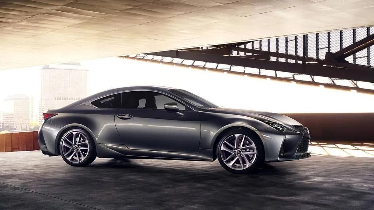 Prezzi_e_caratteristiche_della_RC_2025_rSAsd8QQVK - Veicoli24 source:MotorAuthority - Prezzi e caratteristiche della RC 2025 - 2025 Lexus RC