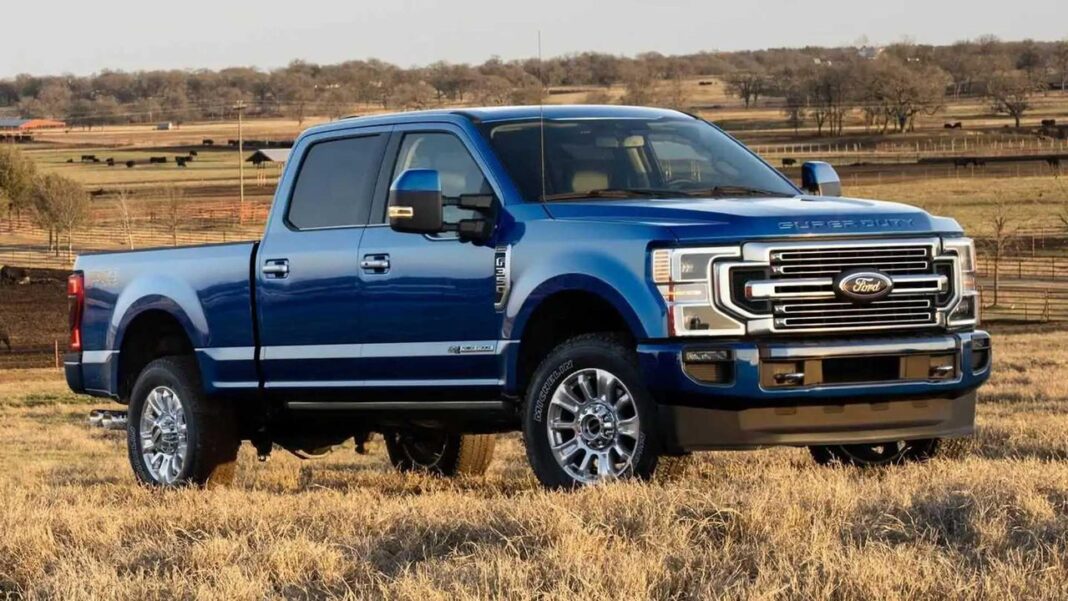 Soluzione Inusuale: Aggiornamento Software per Risolvere il Problema del Biodiesel Richiamo Ford 2024: 295.449 Furgoni Diesel Coinvolti
