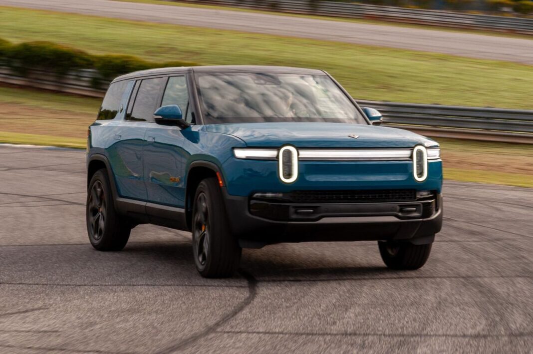 Investimenti e piani futuri di Rivian Rivian accelera nello sviluppo della tecnologia di guida autonoma