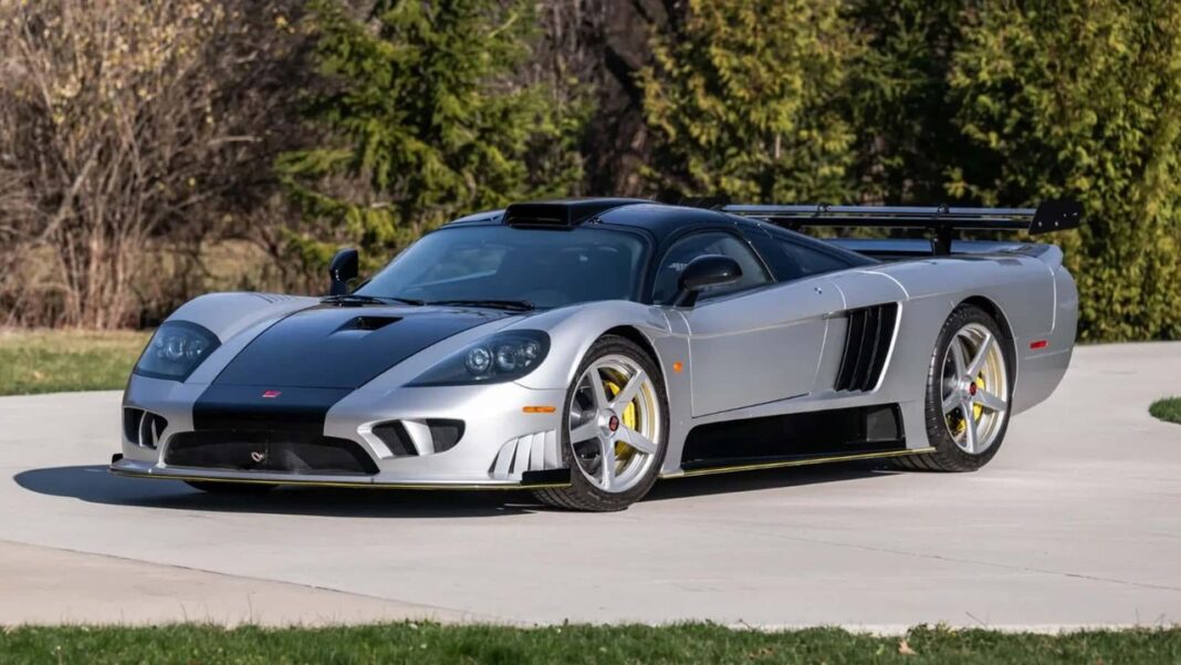 source:motor1 - Saleen S7 LM: Un'Icona Americana in Vendita