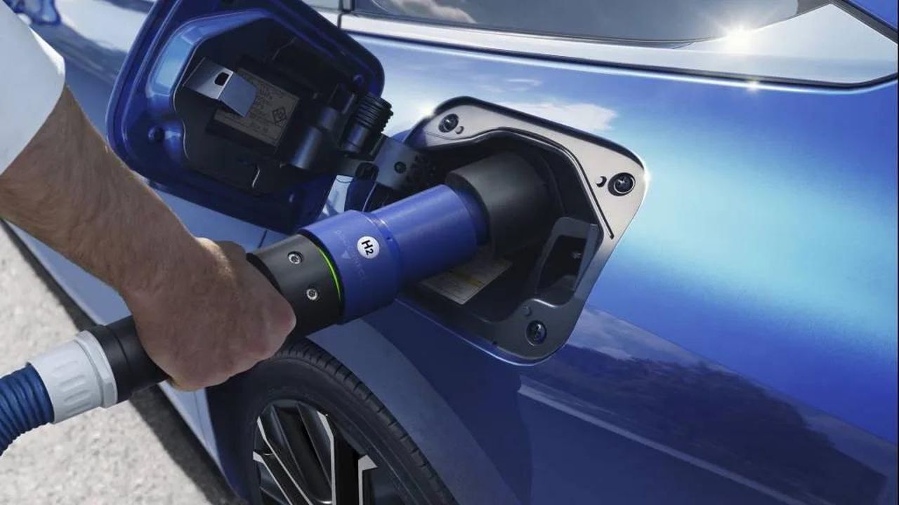 Sconti_e_incentivi_per_la_Toyota_Mirai_vzYuTVb60Q - Veicoli24 source:GreenCarReports - Sconti e incentivi per la Toyota Mirai - 2024 Toyota Mirai
